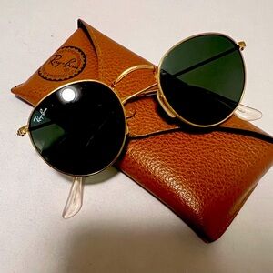 Ray-Ban sunglasses 🕶️